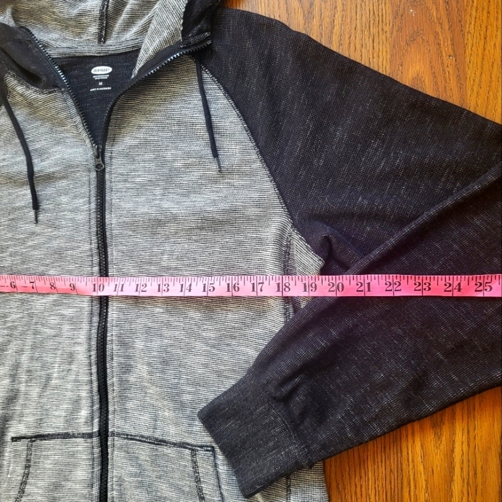 Old Navy Men’s Zip-Up Medium Black & Grey Hoodie – Classic Casual Knit Style - Picture 3 of 5